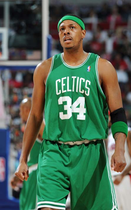 汉堡主帅：霍芬海姆前场逼抢凶悍，波尔森能够参加本轮比赛（汉堡主帅：霍芬海姆前场压迫凶狠，波尔森本轮可出战）