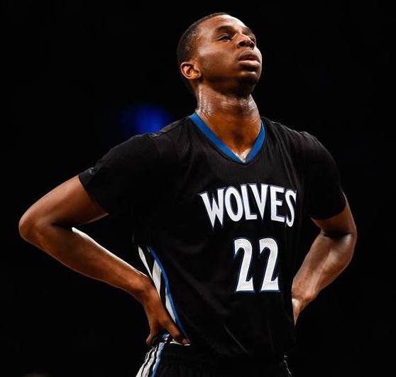 胜独行侠勇士迎最佳局面！6配角被盘活，不和格林一起上阵舒服！（勇士击退独行侠迎最佳态势：6位配角被激活，不与格林同场更舒适）