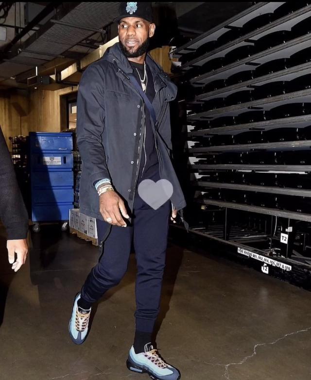 球队防守端数据明显改善，整体稳定（防守数据显著提升，球队整体更为稳定）