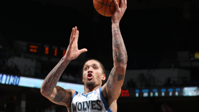 重返伦敦？巴媒：西汉姆联有意签下蒂亚戈·席尔瓦（巴媒：西汉姆有意引进蒂亚戈·席尔瓦，或将重返伦敦）