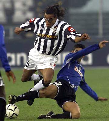 温哥华白浪主帅：不担心穆勒的身体状态，多名伤员即将回归（温哥华白浪主帅：穆勒身体无碍，伤员将陆续复出）