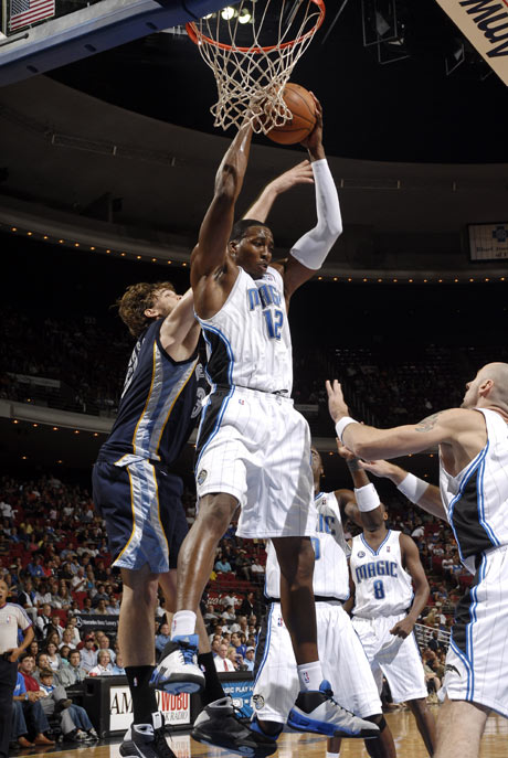 帮助宁波三年冲超，李霄鹏下岗再就业，教练团队薪资或高达千万（李霄鹏重返执教助宁波三年冲超，教练组薪酬或达千万级）