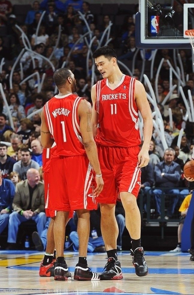 足球技巧如何从基础突破？（从基础到突破：足球技巧进阶指南）