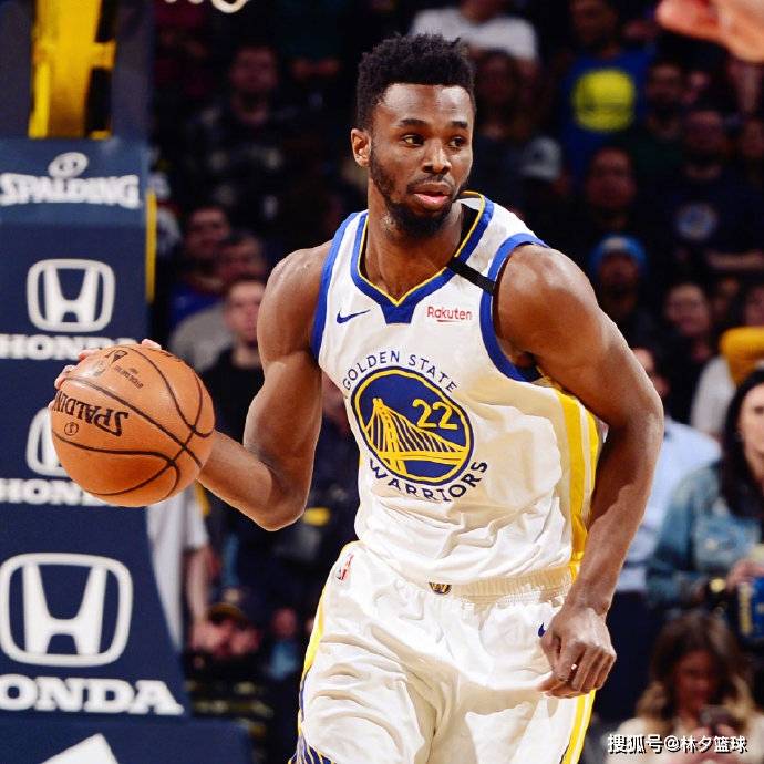 对抗&技术的结合！杨瀚森顶开对手后上下步反篮 打进本场比赛首球（力量与技巧并存！杨瀚森强顶防守后上下步反篮命中，拿下本场首分）