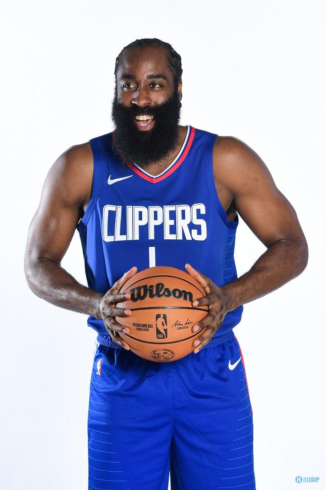 阿莱格里：还有很多其他的比赛，光靠28分哪也去不了（阿莱格里：赛季尚长，仅有28分远远不够）