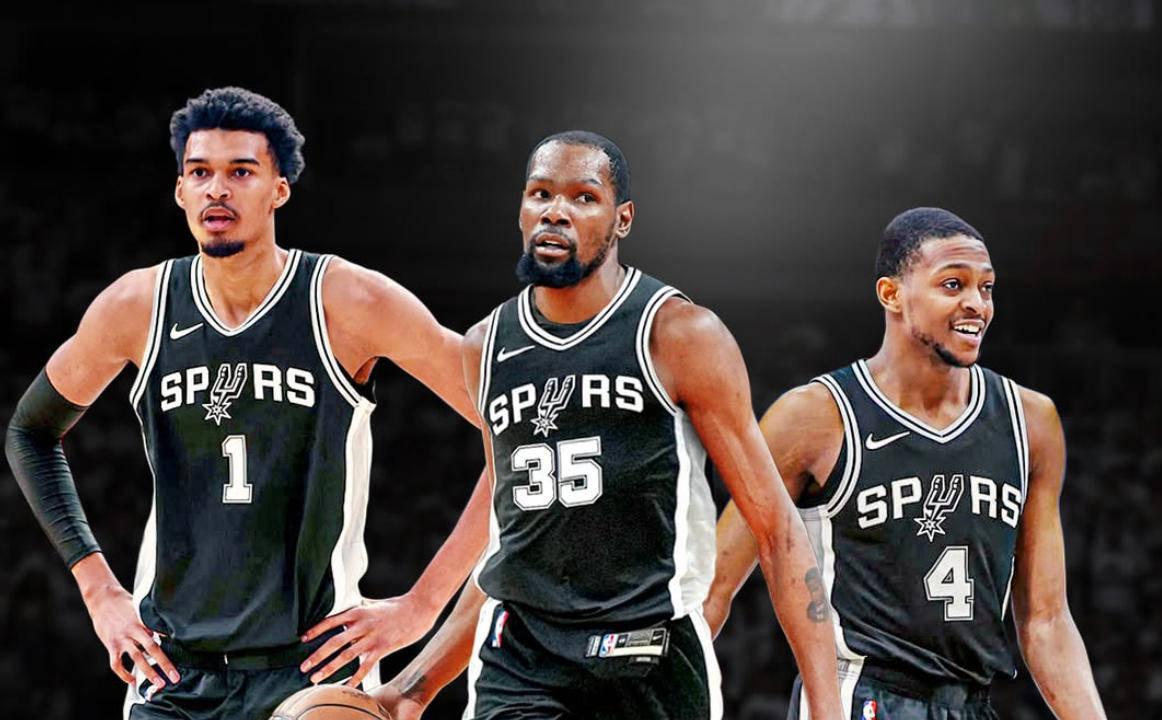 埃基蒂克成为西塞后首位为利物浦单场联赛打入2球的法国球员（埃基蒂克成西塞后首位在单场联赛为利物浦梅开二度的法国球员）