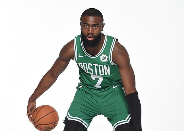 广岛前锋：在艰难的情况下能拿下一场平局很欣慰，感谢远征军（广岛前锋：艰难之战守住平局，感谢远征球迷支持）