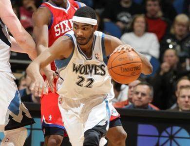 尼克斯队记：麦克布莱德遭遇左脚踝扭伤，一周后接受重新评估（尼克斯随队记者：麦克布莱德左脚踝扭伤，预计一周后复查）