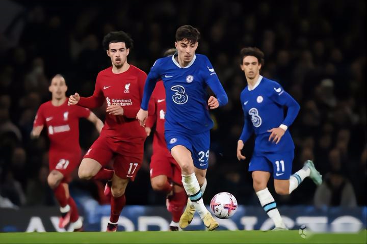 本泽马：姆巴佩能为皇马带来欧冠冠军，但是还需要全队的努力（本泽马：姆巴佩有望助皇马问鼎欧冠，仍需全队合力）