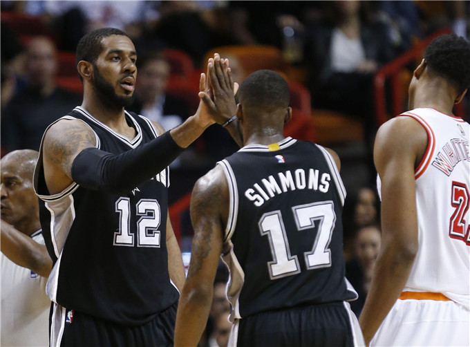 生涯进球破400：姆巴佩vs乌克兰个人集锦（姆巴佩对乌克兰个人集锦：生涯进球突破400球）