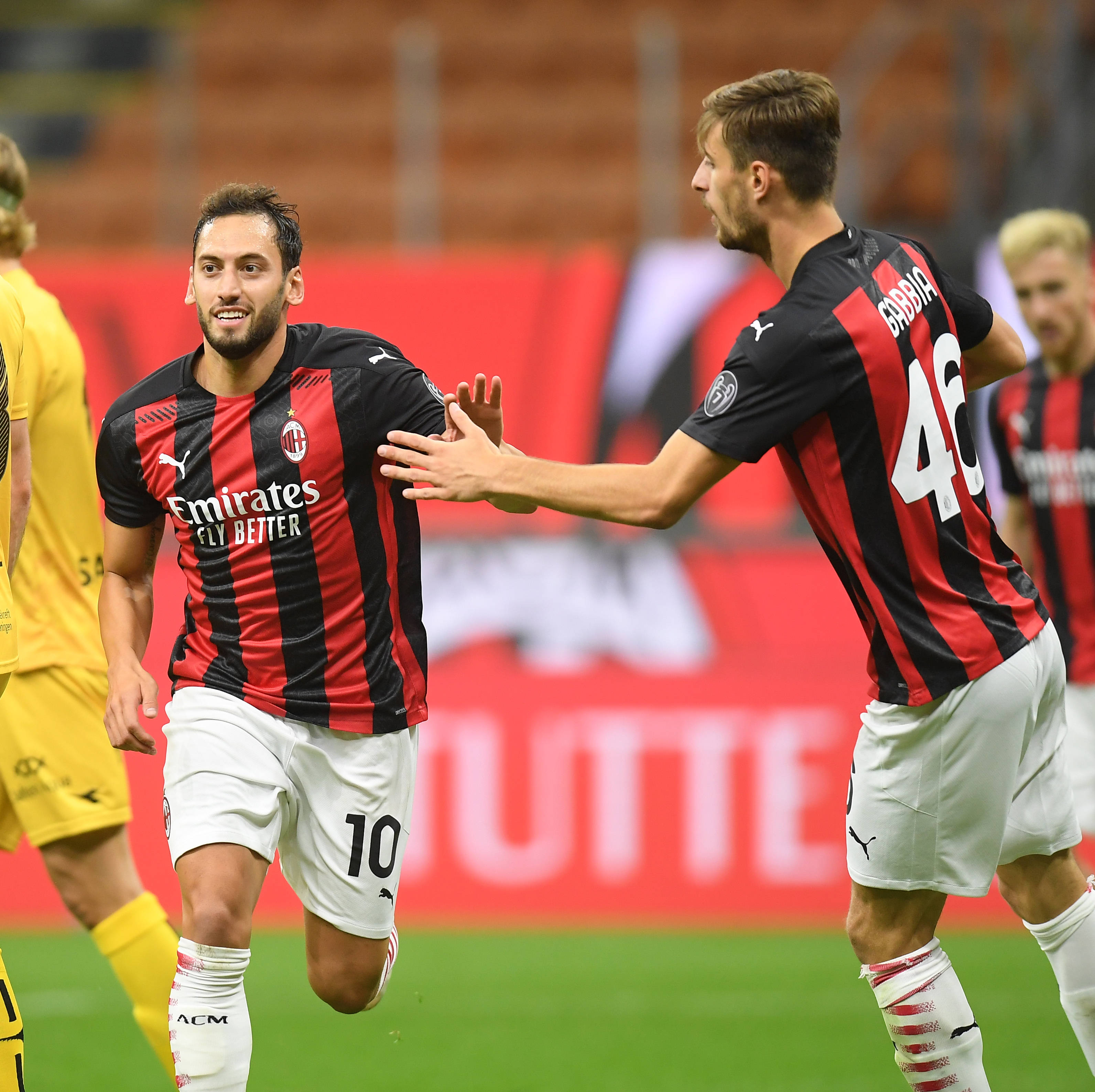 维埃里谈德比：也许国米应该踢得难看一点然后多进几个球（维埃里谈德比：国米不妨踢得务实些，多进几个球）